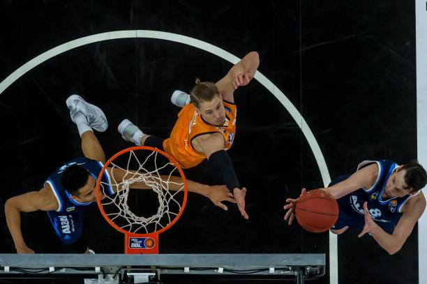 就在比赛还 就在比赛还